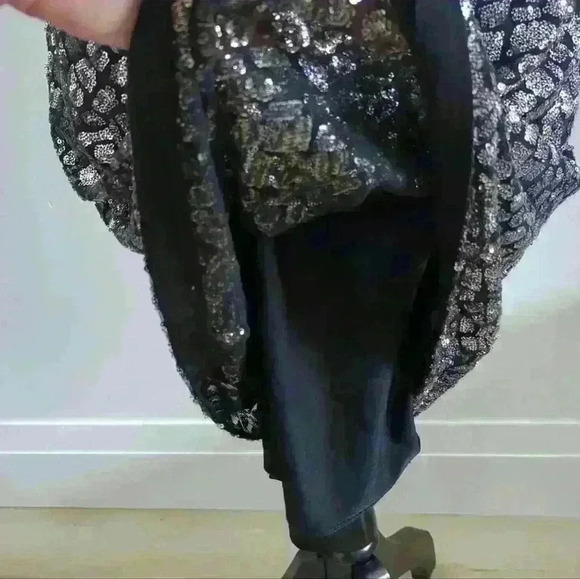 H&M | Women's Black/Silver Conscious Sequin Sleeveless Midi Dress - Picture 3 of 4